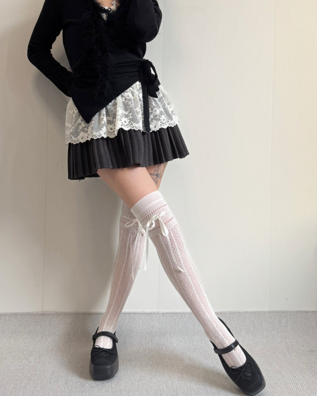 GyaruLab Ribbon Lace Thigh High Socks