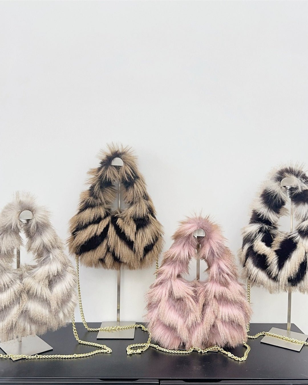 GyaruLab Faux Fur Fluffy Shoulder Bag - GyaruLab