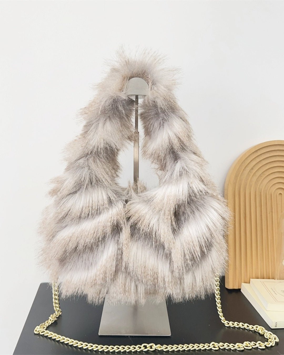 GyaruLab Faux Fur Fluffy Shoulder Bag - GyaruLab