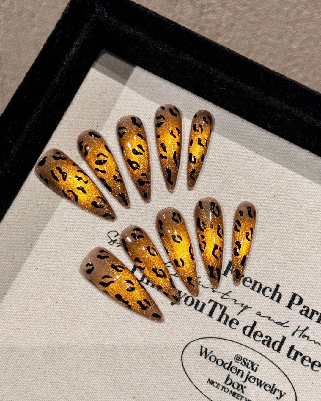 GyaruLab Gold Leopard Short Press-On Nails - GyaruLab