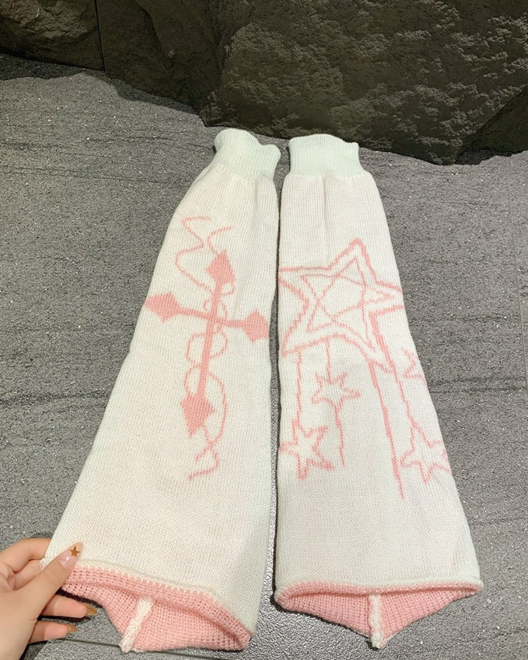 GyaruLab Gothic Y2K Graphic Knit Leg Warmer - GyaruLab
