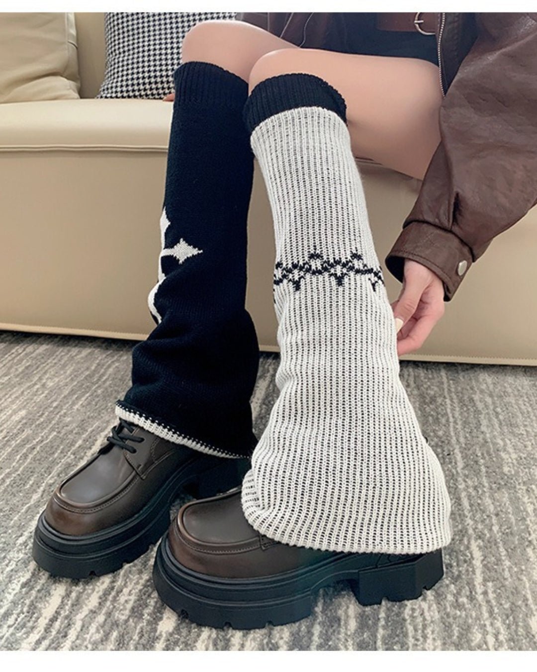 GyaruLab Gothic Y2K Graphic Knit Leg Warmer - GyaruLab