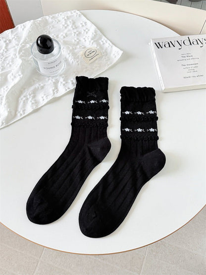 GyaruLab Lace Bow Floral Socks – Soft Girl Gyaru Mid - Calf - GyaruLab