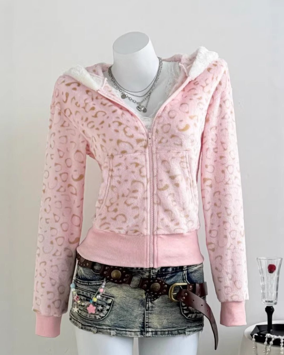 GyaruLab Pink Leopard Fuzzy Zip Hoodie - GyaruLab